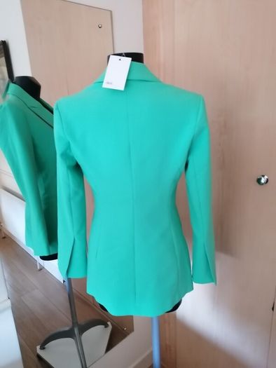 Women's Suit Nwt REDUCED Size 8