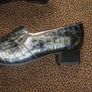 grey croc brand new shoes size 6 Image 2