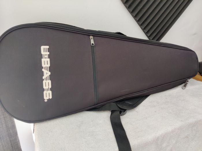 Kala U-Bass solid body (Sunburst) - plus bag