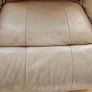 Cream leather 3+2+1 reclining suite Image 6