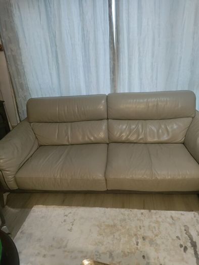 sofa. 2 seats and 3 seats