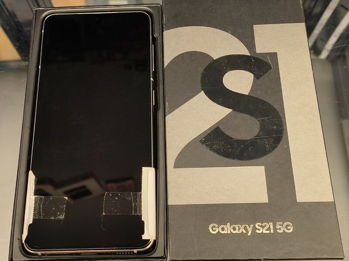 Samsung Galaxy S21 5G 128GB Dual Sim Unlocked to All Networks, White Excellent Condition