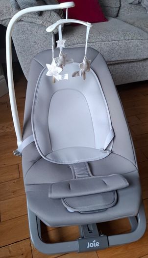 Bouncer/rocker, activity mat and toys