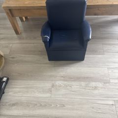 kids arm chair free