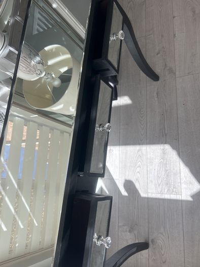 Mirrored hall table