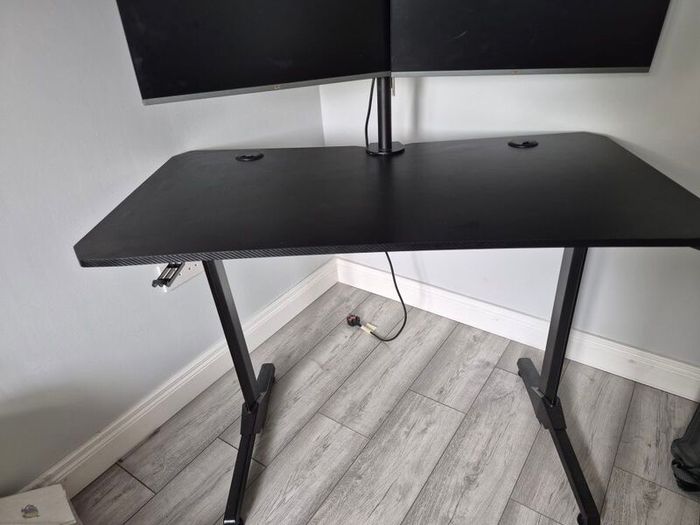 X-Rocker Gaming Table