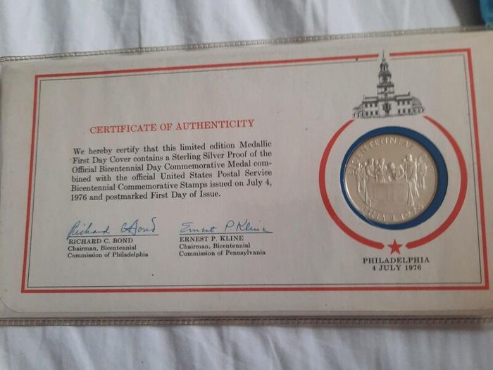The American Bicentennial Medallic First Day Cover With Padded Album-1976