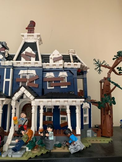 Lego Creel House