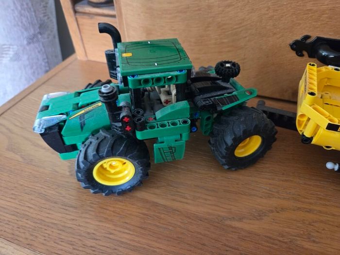Lego farm machinery