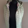 Reversable gilet Image 5
