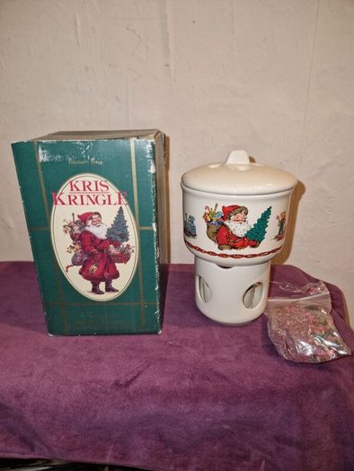 1991 Potpourri press Kris Kingle scent burner