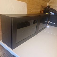 wall mounted cabinet