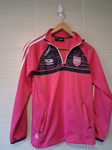 Waterford GAA Training Top. Girls Age 9 To 10 Years. Official Azzuri Yeam Wear. Collect In Dublin Or Receive Via Post.