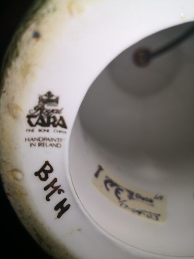 Hand painted Royal Tara lamp