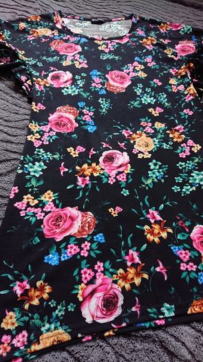 E4 SALE!!  Indulgence Dress. Size 10