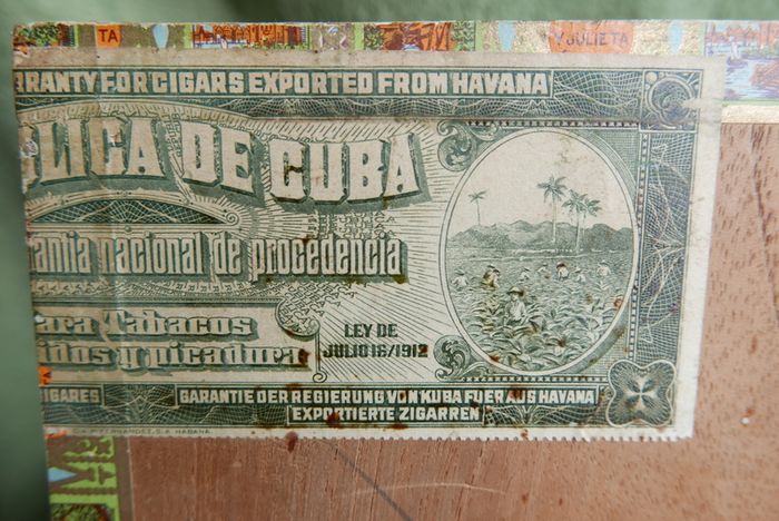 Vintage Romeo y Julieta Imported Tobacco Cigar Box Vintage Tobacciana Old Cigar Box Havana - CUBA Cigar Box Empty
