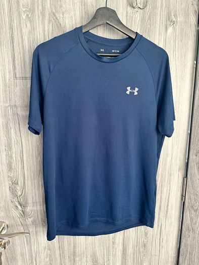 Under Armour Top - Small