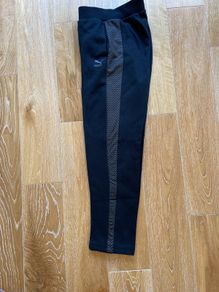 Ladies PUMA black bottoms Size 12