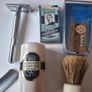 A Job Lot Of Vintage Shaving Razors & Blades + Brush Cut Throat Razor Image 2