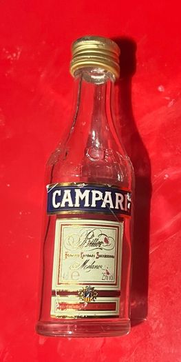 Powers Jameson jack Daniels Whiskey gin belveder vodka empty mini bottles