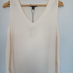 New.women's summer top. Size 14