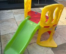 Little Tikes Hide & Slide
