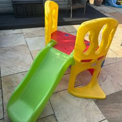 Little Tikes Hide & Slide