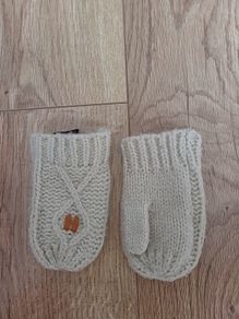 baby gloves
