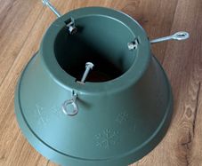 Free Christmas tree holder