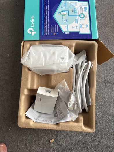To link AV1000 Gigabit Powerline AC WI-Fi Kit