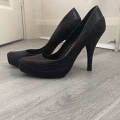 Leather high heels size 3 brown