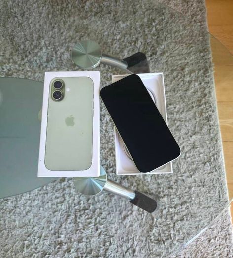 Apple Iphone 17 256GB IRISH