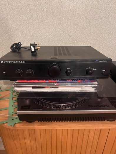 cambridge audio amplifier