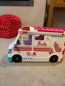 Barbie ambulance