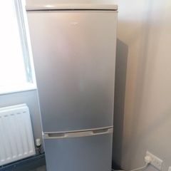 Logik fridge freezer