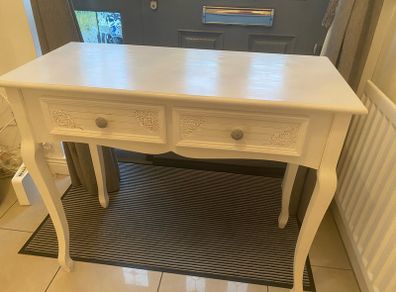 White perfect condition hall table or beauty table..