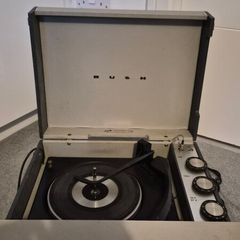 Beautiful 1960s Bush SRP41 Cased Record Player in Working condition