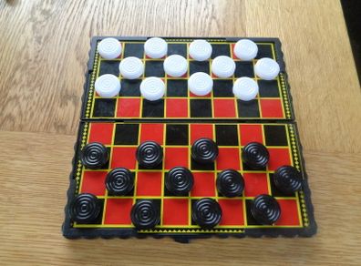 Draught Set in Portable Case for Sale