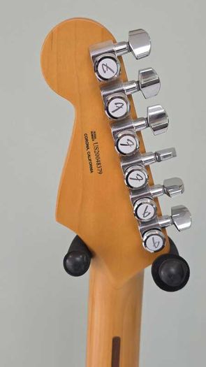 Fender American Ultra Stratocaster HSS, Cobra Blue