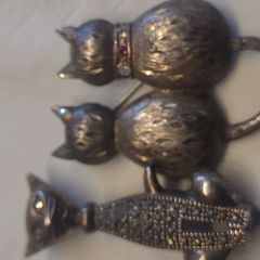 Vintage Marcasite cat brooches x 2