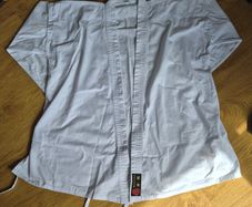 Full kids Taekwondo uniform and sparing gear (Size s)