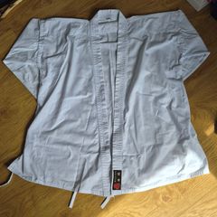 Full kids Taekwondo uniform and sparing gear (Size s)