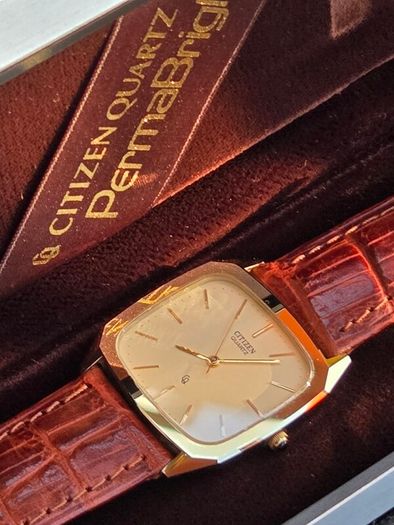 Vintage Citizen Quartz PermaBright 1981