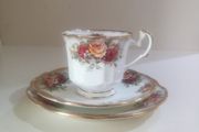 Beautiful Vintage Tea Trio by Elizabethan "English Garden", Fine Bone China