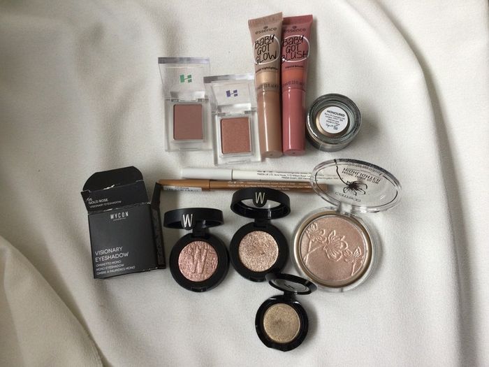 Make up Bundle New and Swatched