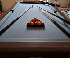 Stunning pool table