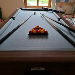 Stunning pool table