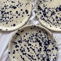 3x brand new IKEA dinner plates with navy blue speckles