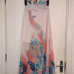 Perfect for Summer. gorgeous floral halter neck maxi dress.