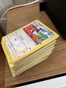200 pokemon cards